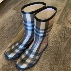 Burberry House Check Rainboots